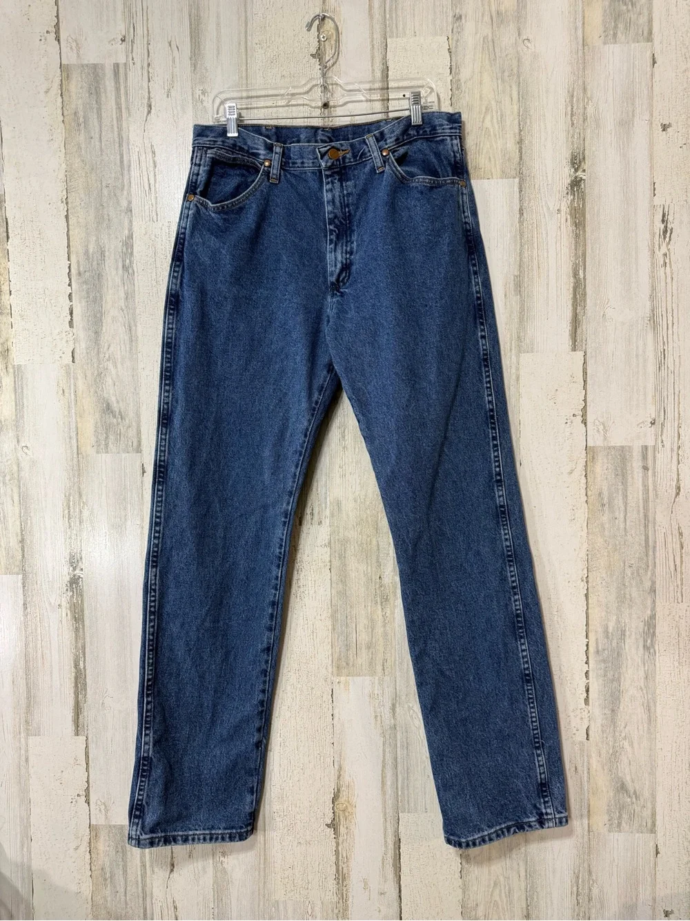 Wrangler Men’s Classic Straight Blue Denim Jeans